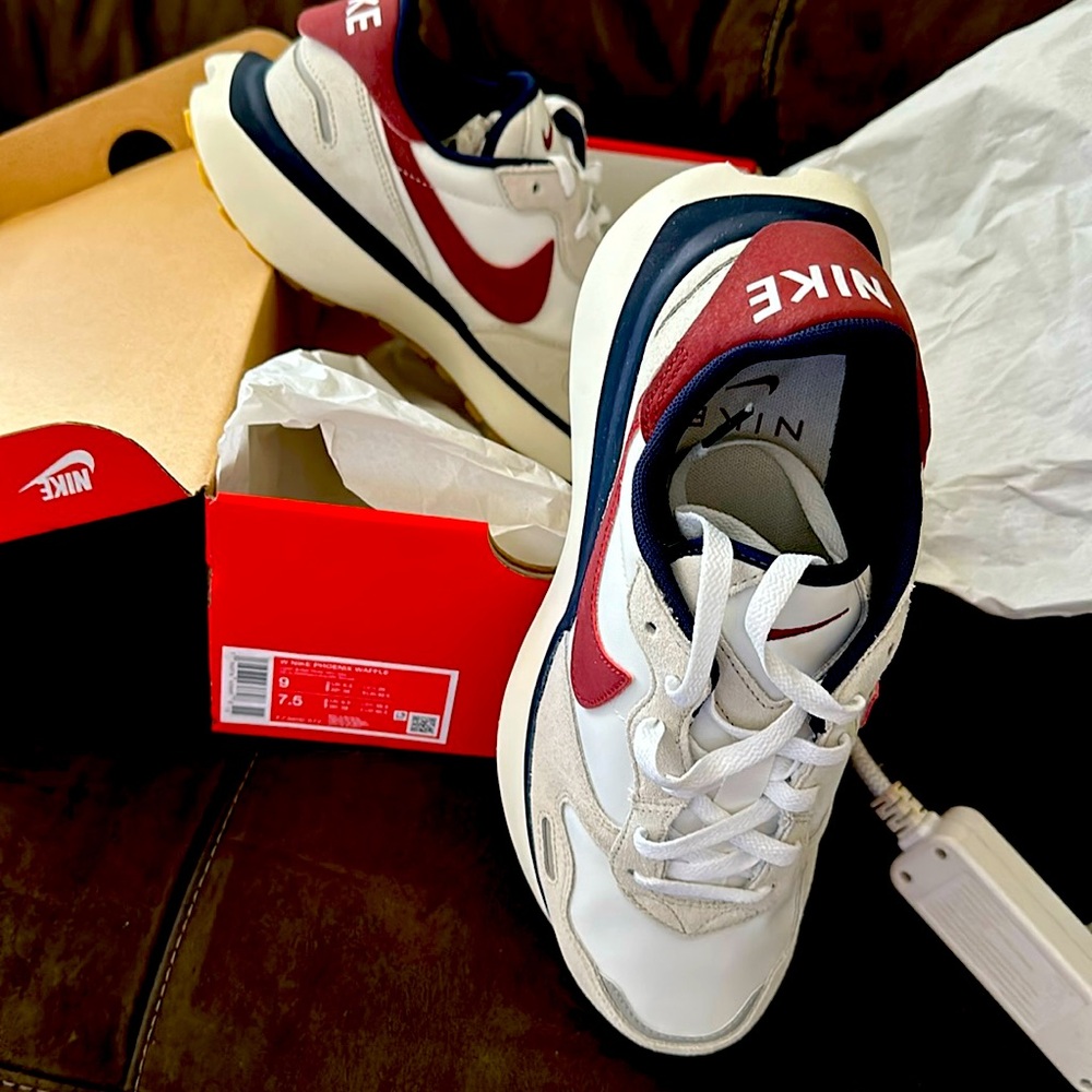 Nike Phoenix Waffle Sneakers - Red